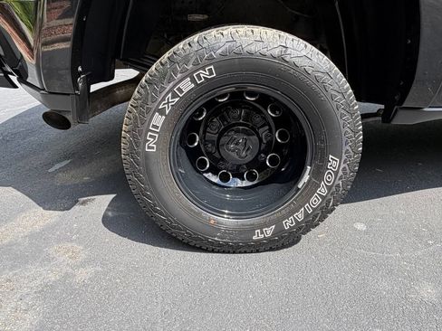 Used 2024 RAM 3500 Limited w/ Night Edition AWD/4WD image 31