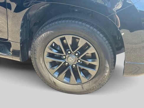 Certified 2023 Lexus GX 460 Premium w/ Premium Package AWD/4WD image 10