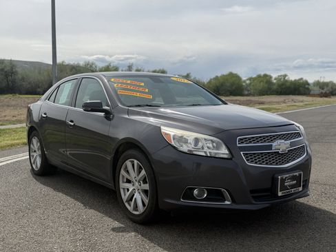 Used 2013 Chevrolet Malibu LTZ FWD image 4