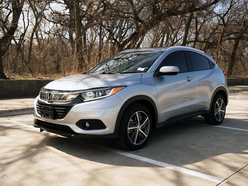 Used 2021 Honda HR-V EX-L image 5