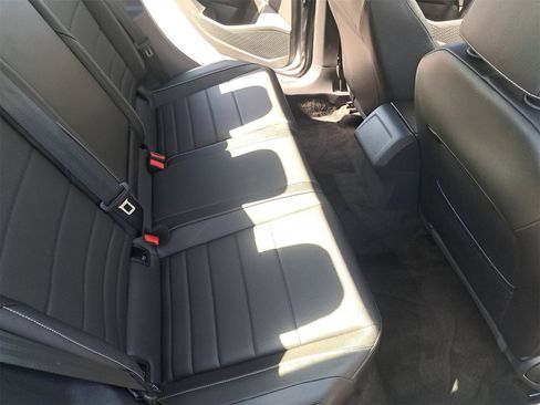 Used 2023 Volkswagen Jetta SE w/ Panoramic Sunroof Package image 11