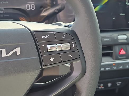 New 2026 Kia K4 LXS image 30