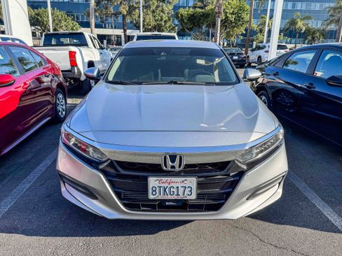 Used 2020 Honda Accord LX image 2