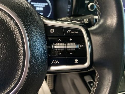 Used 2023 Kia Sorento SX image 17