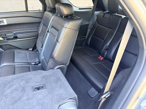 Used 2023 Ford Explorer ST-Line w/ Class IV Trailer Tow Package AWD/4WD image 19
