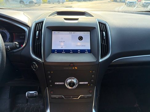 Used 2020 Ford Edge ST w/ Cold Weather Package AWD/4WD image 17