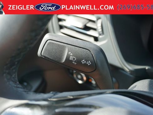 Used 2023 Ford Escape SE FWD image 25