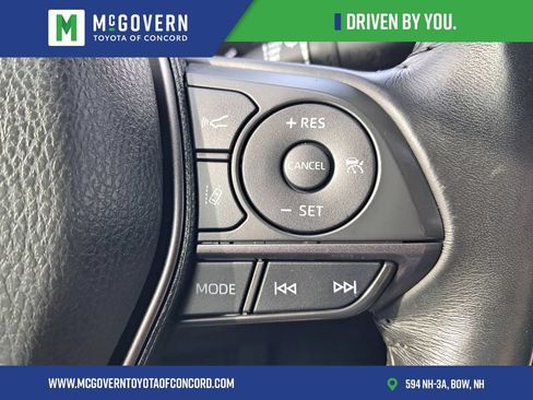 Used 2022 Toyota Camry SE w/ Convenience Package FWD image 27