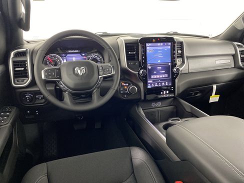 New 2026 RAM 1500 Big Horn AWD/4WD image 16