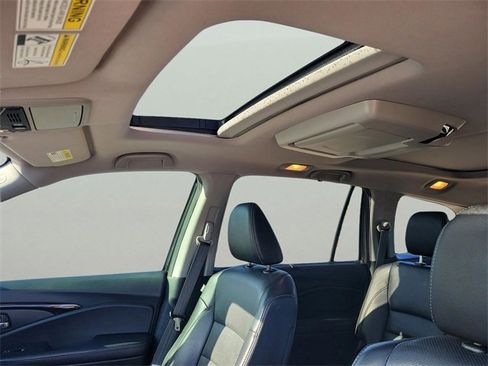 Used 2020 Honda Pilot Elite image 19