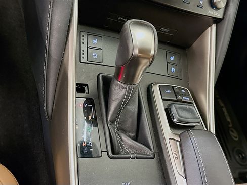 Used 2017 Lexus IS 300 AWD image 25