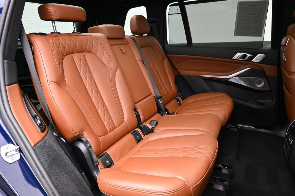 Used 2023 BMW X7 M60i w/ Executive Package AWD/4WD image 28