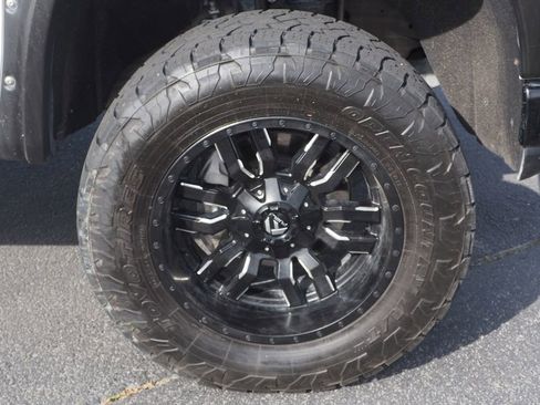 Used 2020 Chevrolet Silverado 1500 LT Trail Boss image 9