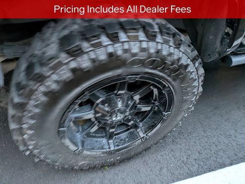 Used 2018 Toyota Tacoma SR5 RWD image 8