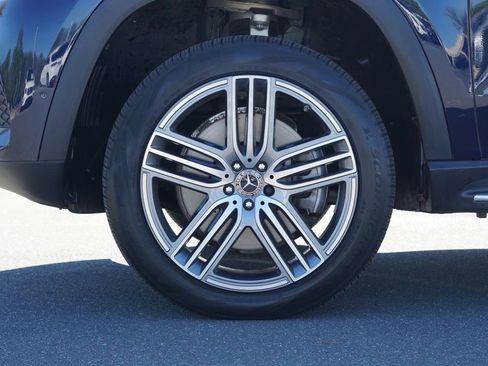Used 2022 Mercedes-Benz GLS 450 4MATIC image 10
