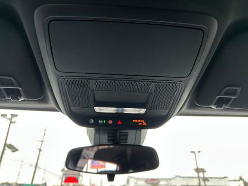 Used 2025 GMC Terrain Elevation image 22