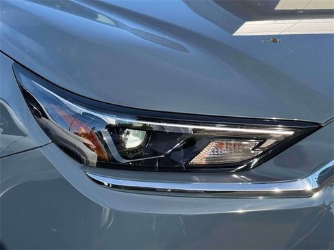 Used 2026 Toyota Grand Highlander XLE image 8