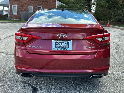 Used 2016 Hyundai Sonata Limited w/ Option Group 05 FWD image 6