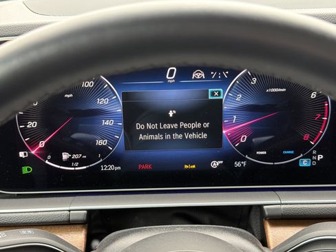 Used 2024 Mercedes-Benz GLE 350 4MATIC w/ AMG Line Exterior image 11