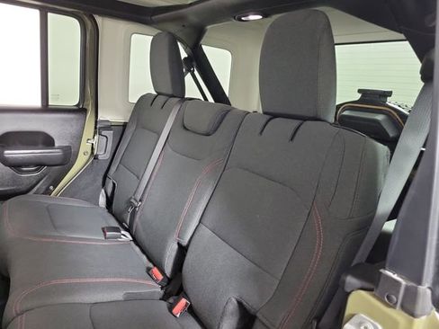 Used 2026 Jeep Wrangler Unlimited Rubicon image 13