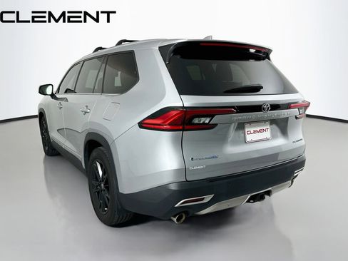 Used 2024 Toyota Grand Highlander AWD Hybrid image 10