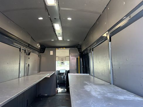 Used 2022 Ford Transit 250 148 High Roof Extended AWD w/ Parcel Delivery Package image 9