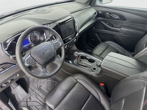 Used 2023 Chevrolet Traverse RS w/ LPO, Floor Liner Package image 11
