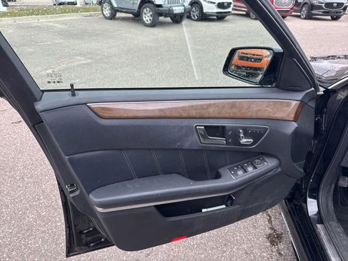 Used 2014 Mercedes-Benz E 550 E 550 Sport image 16