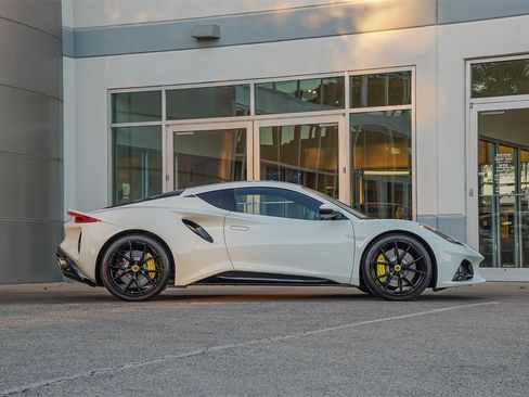 Used 2024 Lotus Emira First Edition image 9