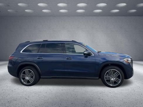 Used 2025 Mercedes-Benz GLS 450 4MATIC image 8