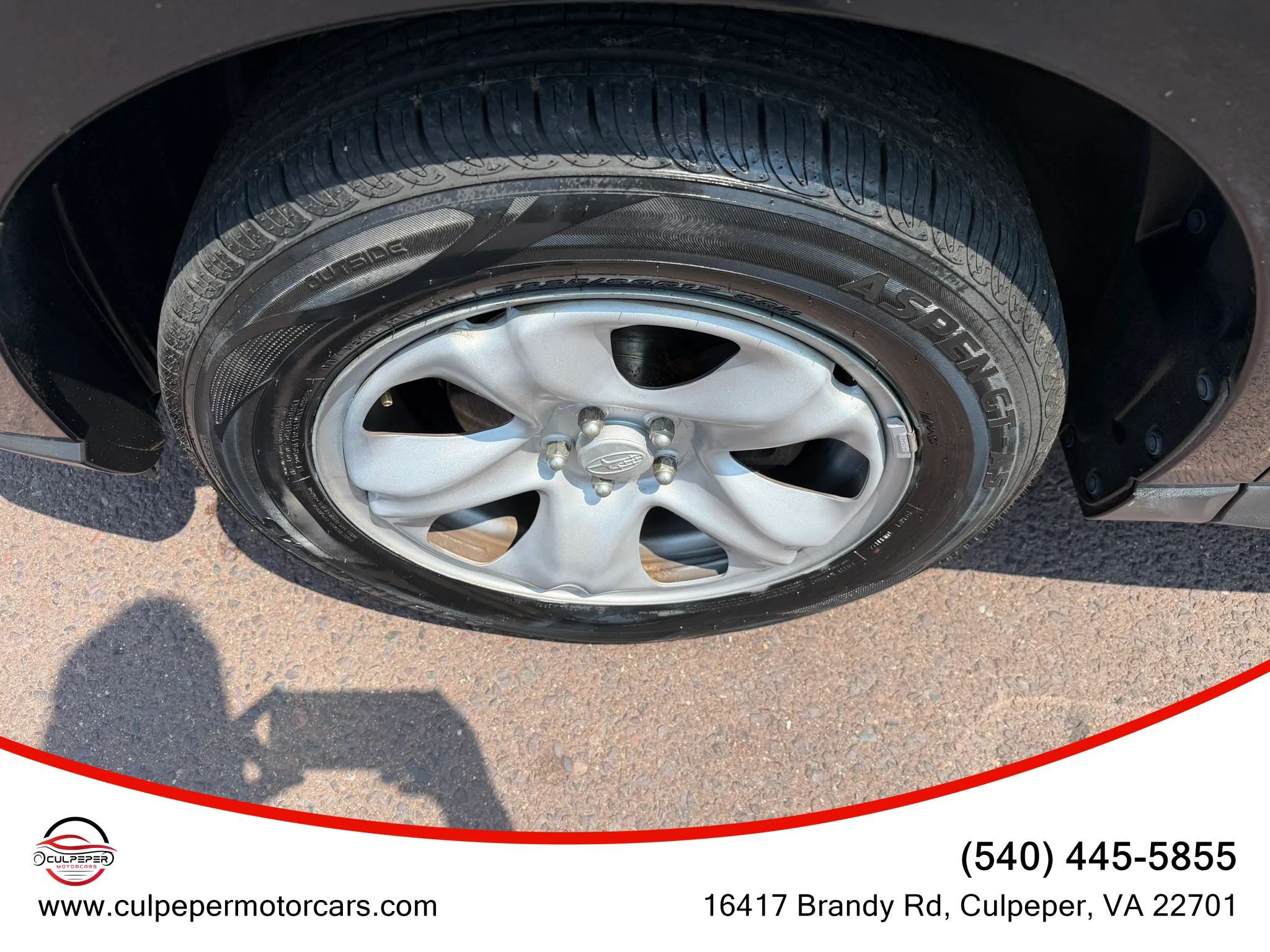 Used 2014 Subaru Forester 2.5i AWD/4WD image 24