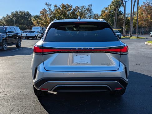 Used 2024 Lexus RX 350 Premium Plus w/ Convenience Package image 5
