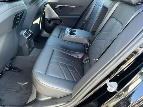 New 2025 BMW 530i xDrive w/ Premium Package image 22