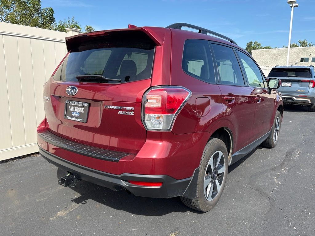 Used 2017 Subaru Forester 2.5i Premium w/ Protection Package #1 AWD/4WD image 3
