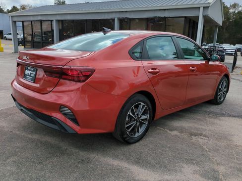 Certified 2022 Kia Forte LXS w/ LXS Technology Package image 5