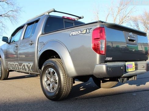 Used 2020 Nissan Frontier PRO-4X w/ Pro-4x Utility Package image 30