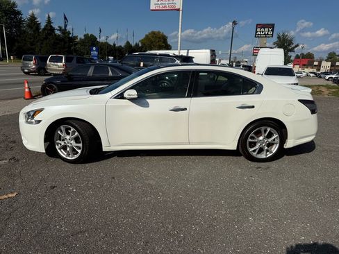 Used 2014 Nissan Maxima 3.5 SV w/ Premium Package image 2