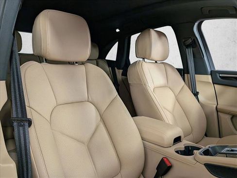 New 2026 Porsche Macan S image 24