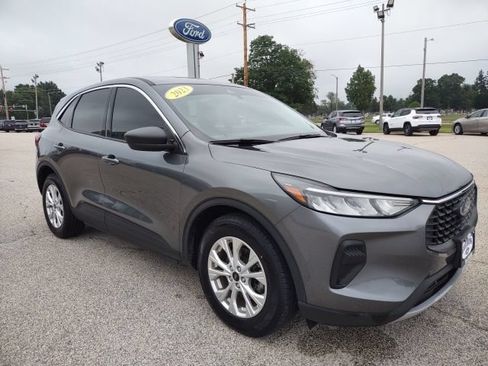 Used 2023 Ford Escape Active FWD image 24