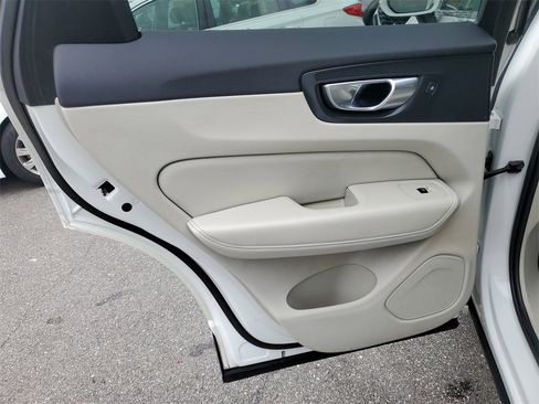 Used 2023 Volvo XC60 B5 Plus w/ Climate Package image 16