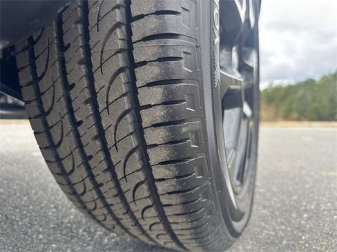 New 2026 Jeep Compass Latitude image 18