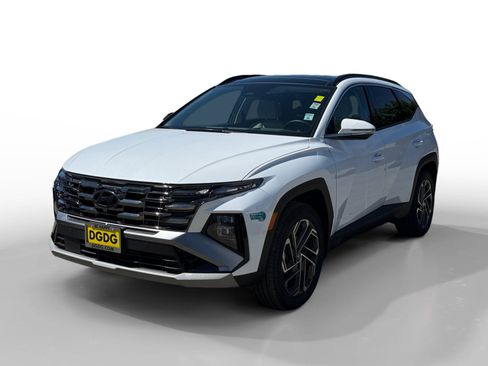 Certified 2025 Hyundai Tucson Limited AWD/4WD image 1