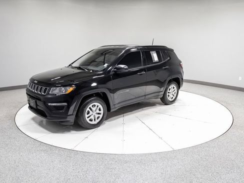 Used 2018 Jeep Compass Sport FWD image 33