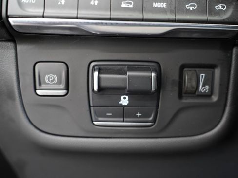 Used 2023 Cadillac Escalade Sport w/ Touring Package AWD/4WD image 24