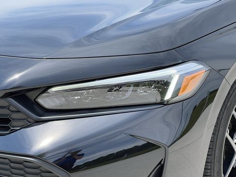 Used 2025 Honda Civic Sport image 7