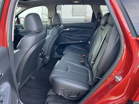 Used 2020 Hyundai Santa Fe Limited w/ Cargo Package image 12