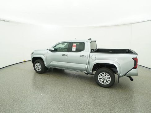 Used 2026 Toyota Tacoma SR5 image 49