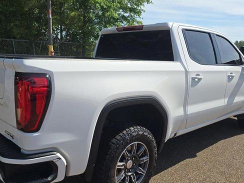 Used 2025 GMC Sierra 1500 AT4 AWD/4WD image 4