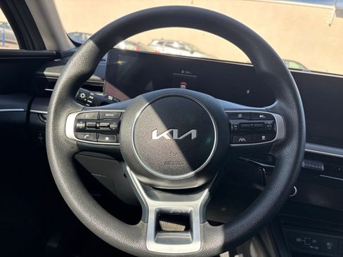 Used 2025 Kia K5 LXS image 30