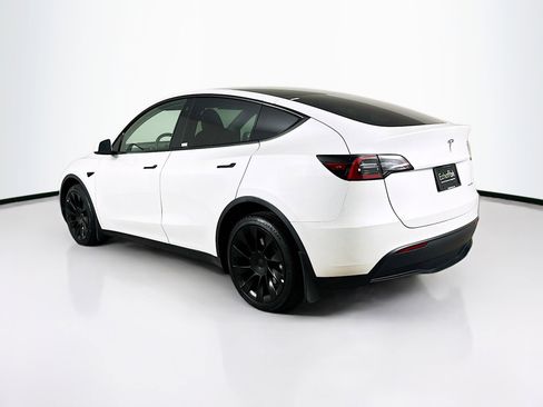 Used 2023 Tesla Model Y Long Range image 5